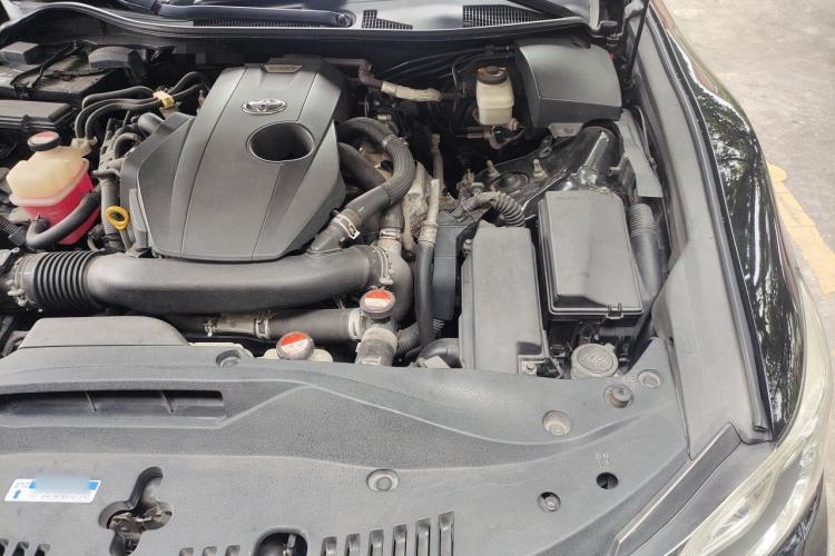Used Toyota Crown 2015 2.0T Fashion Edition Engine Bay Left