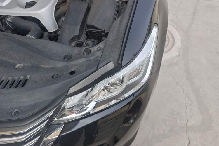 Used Toyota Crown 2015 2.5L Fashion Limited Edition Engine Bay Left