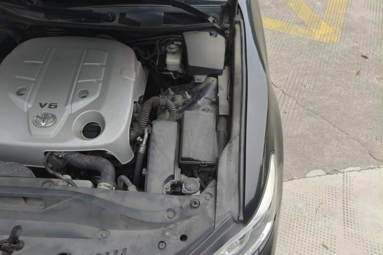 Used Toyota Crown 2015 2.5L Elite Edition Engine Bay Left