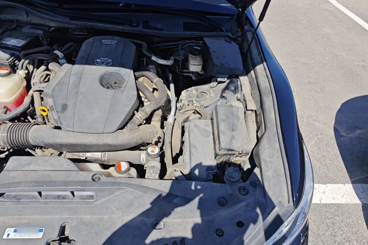 Used Toyota Crown 2015 2.0T Fashion Edition Engine Bay Left