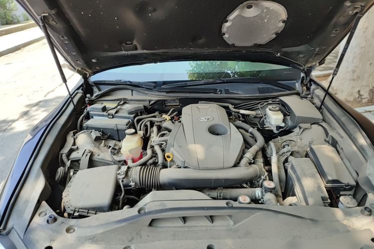 Used Toyota Crown 2015 2.0T Fashion Edition Engine Bay