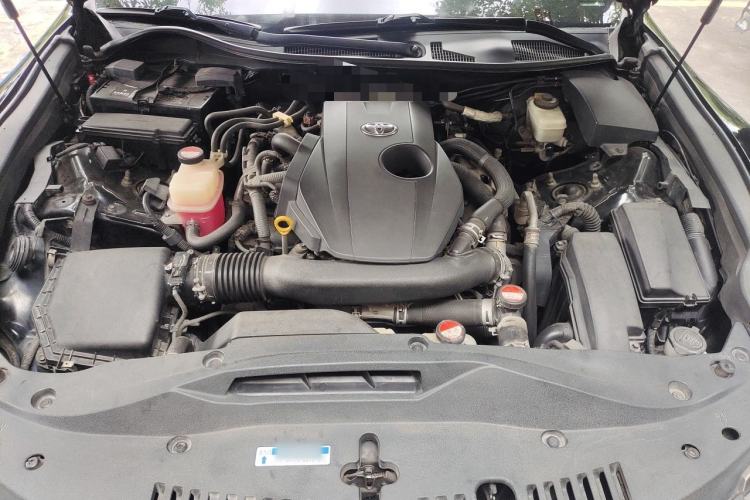 Used Toyota Crown 2015 2.0T Fashion Edition Engine Bay