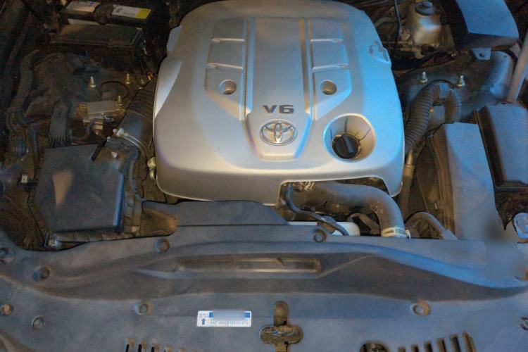 Used Toyota Crown 2015 2.5L Smart Edition Engine Bay
