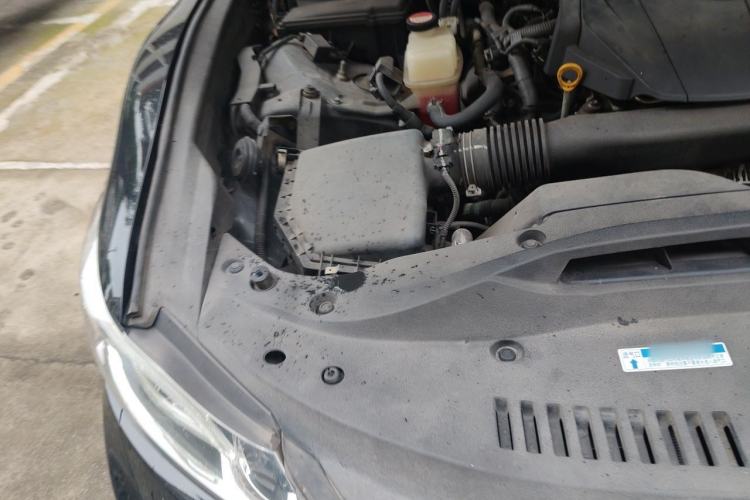 Used Toyota Crown 2015 2.0T Fashion Edition Engine Bay Right
