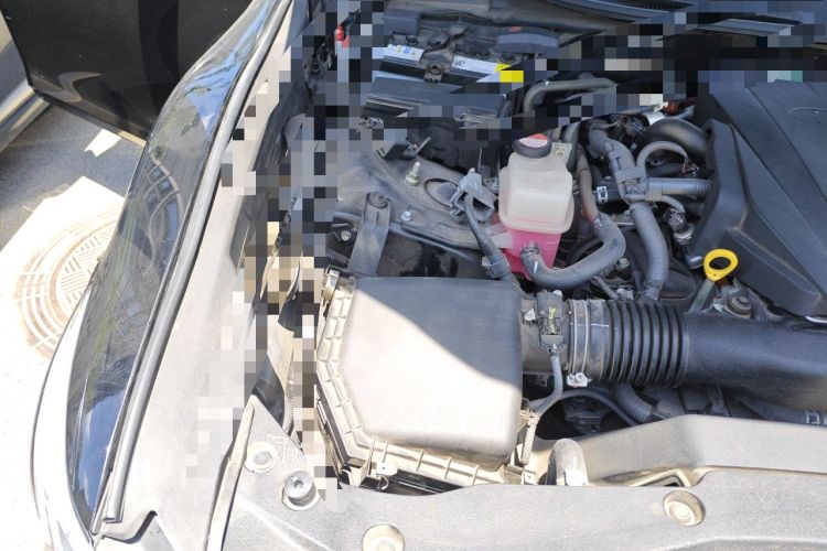 Used Toyota Crown 2015 2.0T Fashion Edition Engine Bay Right