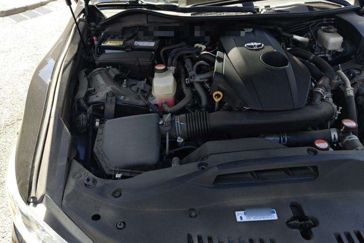 Used Toyota Crown 2015 2.0T Fashion Edition Engine Bay Right