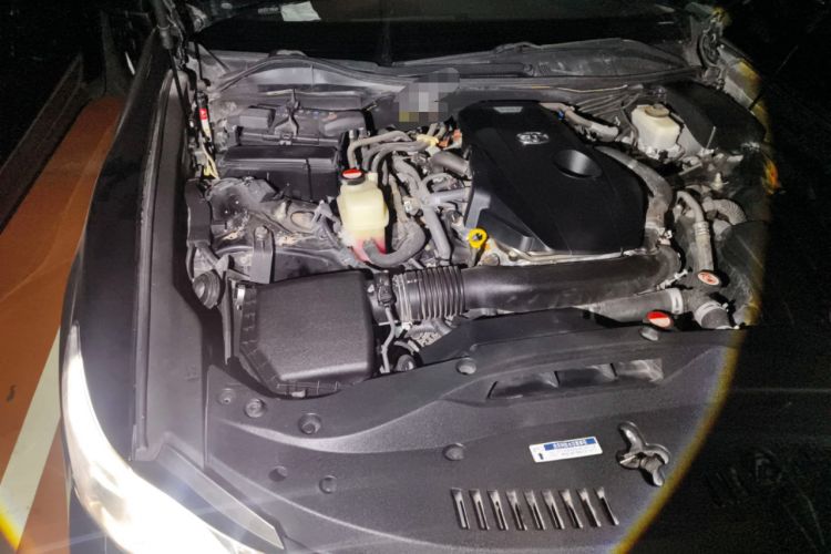Used Toyota Crown 2015 2.0T Fashion Edition Engine Bay Right