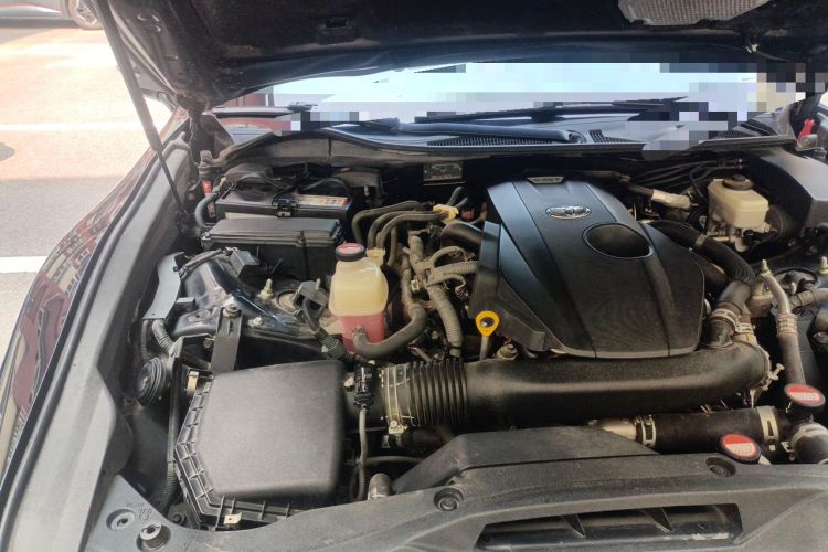 Used Toyota Crown 2015 2.0T Fashion Edition Engine Bay Right