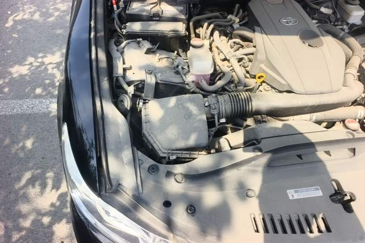 Used Toyota Crown 2015 2.0T Fashion Edition Engine Bay Right