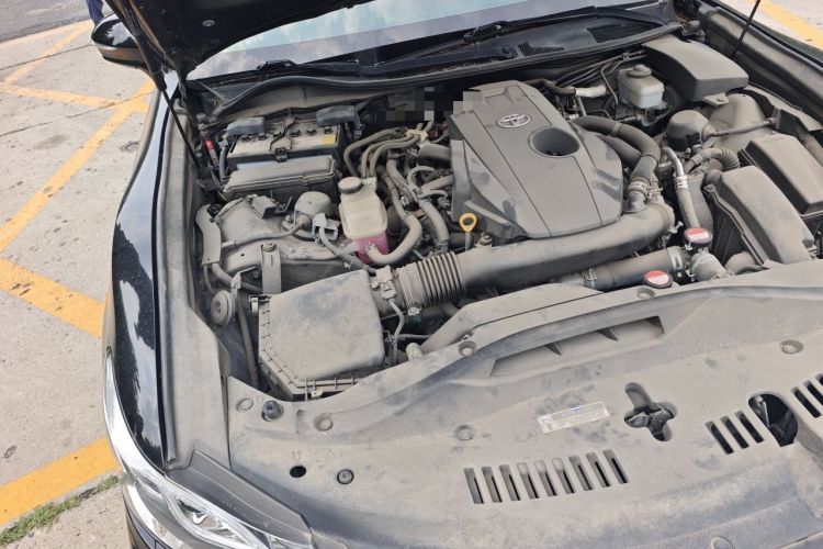 Used Toyota Crown 2015 2.0T Premium Edition Engine Bay Right