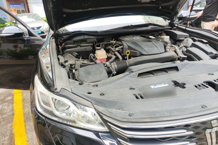 Used Toyota Crown 2015 2.0T Fashion Edition Engine Bay Right