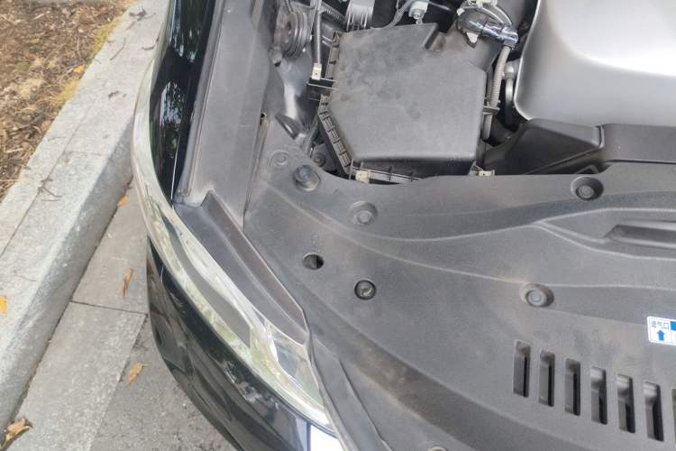 Used Toyota Crown 2015 2.5L Smart Edition Engine Bay Right