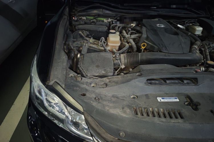 Used Toyota Crown 2015 2.0T Fashion Edition Engine Bay Right