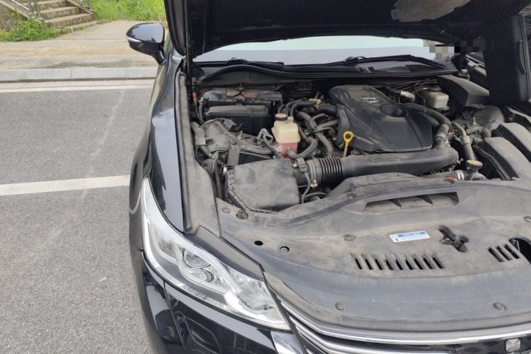 Used Toyota Crown 2015 2.0T Fashion Edition Engine Bay Right