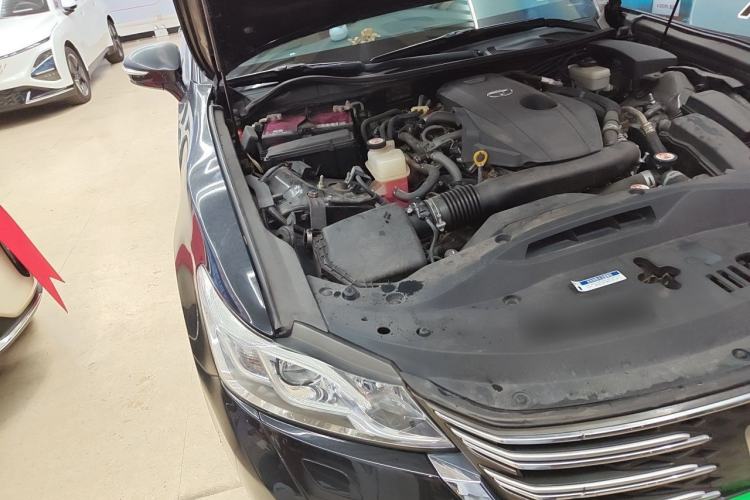 Used Toyota Crown 2015 2.0T Fashion Edition Engine Bay Right