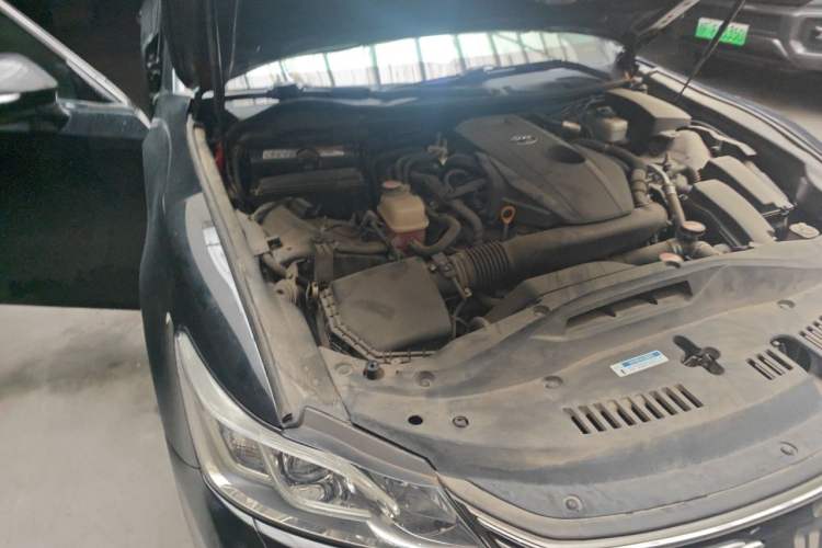 Used Toyota Crown 2015 2.0T Fashion Edition Engine Bay Right