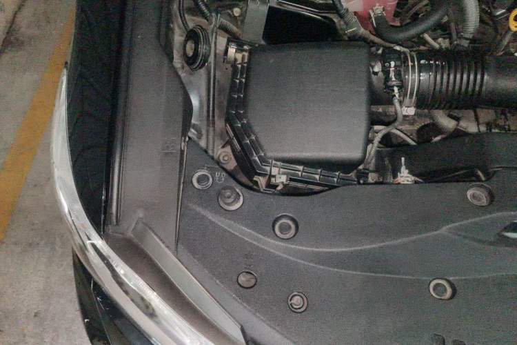 Used Toyota Crown 2015 2.0T Fashion Edition Engine Bay Right