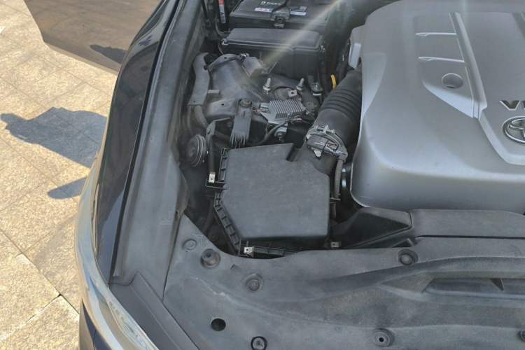 Used Toyota Crown 2015 2.5L Smart Edition Engine Bay Right