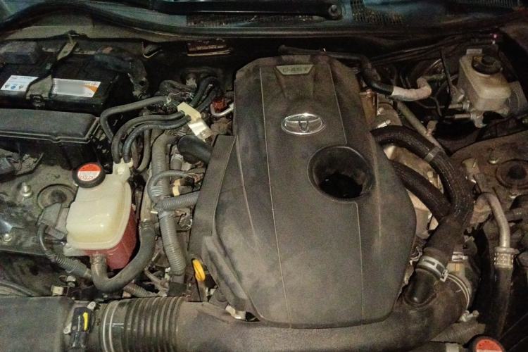 Used Toyota Crown 2015 2.0T Fashion Edition Engine Bay