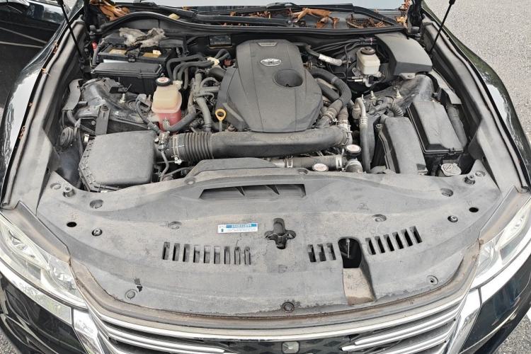 Used Toyota Crown 2015 2.0T Fashion Edition Engine Bay