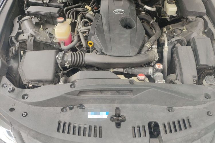 Used Toyota Crown 2015 2.0T Fashion Edition Engine Bay
