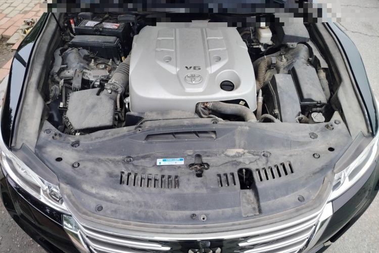 Used Toyota Crown 2015 2.5L Elite Edition Engine Bay