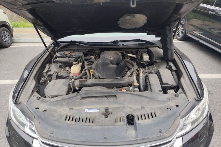 Used Toyota Crown 2015 2.0T Fashion Edition Engine Bay