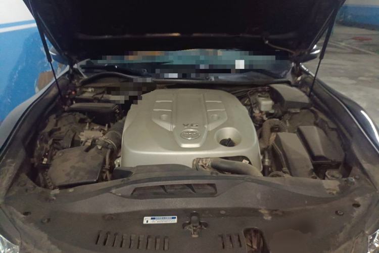 Used Toyota Crown 2015 2.5L Elite Edition Engine Bay