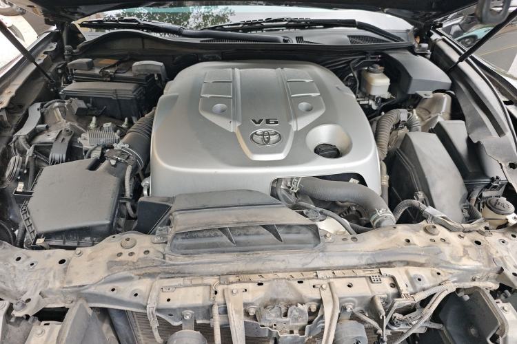 Used Toyota Crown 2015 2.5L Smart Edition Engine Bay