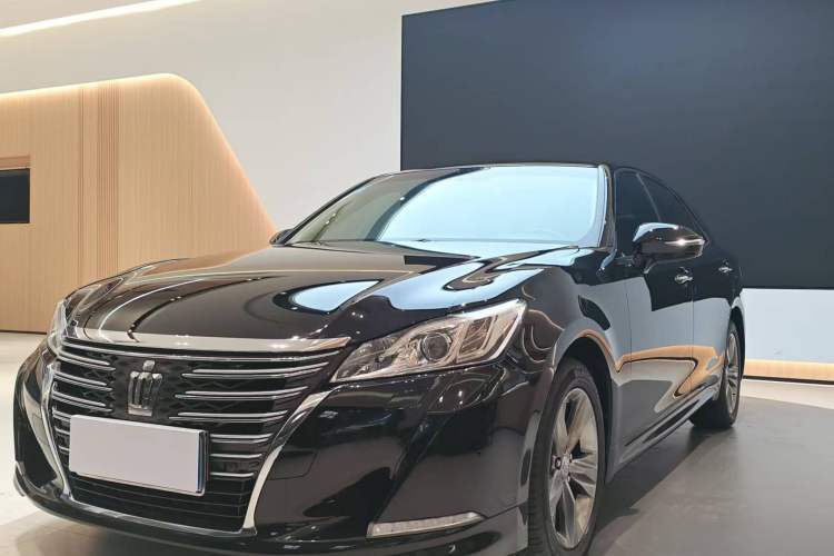 Used Toyota Crown 2015 2.0T Fashion Edition Guazi used car, China used car export, Used car for sale, Used  cars, Cheapest cars for sale