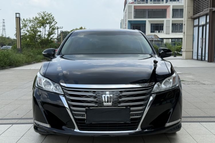 Used Toyota Crown 2015 2.0T Fashion Edition Exterior 1