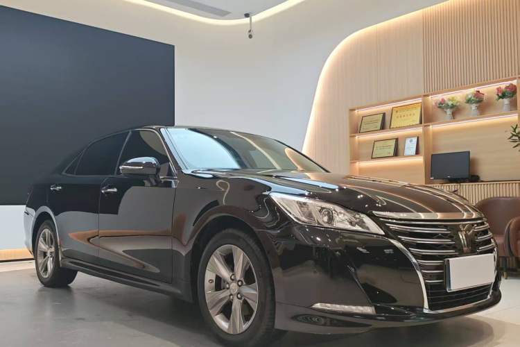 Used Toyota Crown 2015 2.0T Fashion Edition Exterior 2