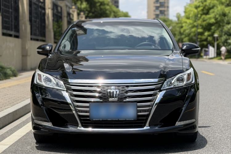Used Toyota Crown 2015 2.0T Fashion Edition Exterior 2