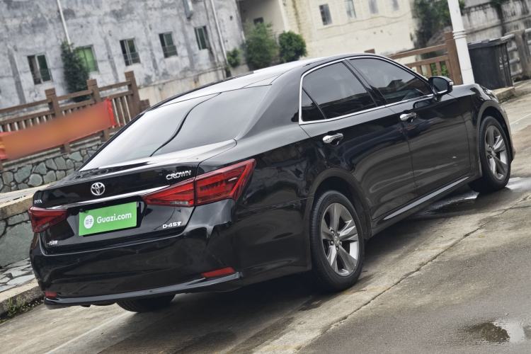 Used Toyota Crown 2015 2.0T Fashion Edition Exterior 2