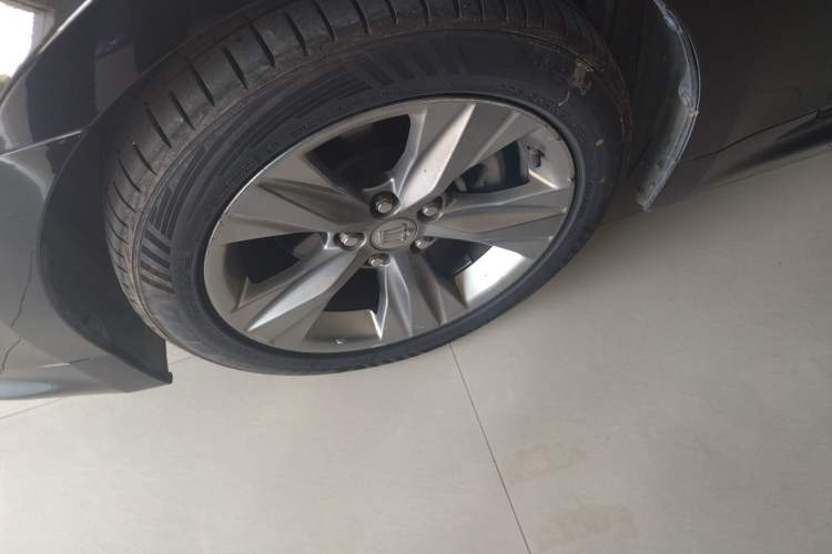 Used Toyota Crown 2015 2.0T Fashion Edition Exterior 3