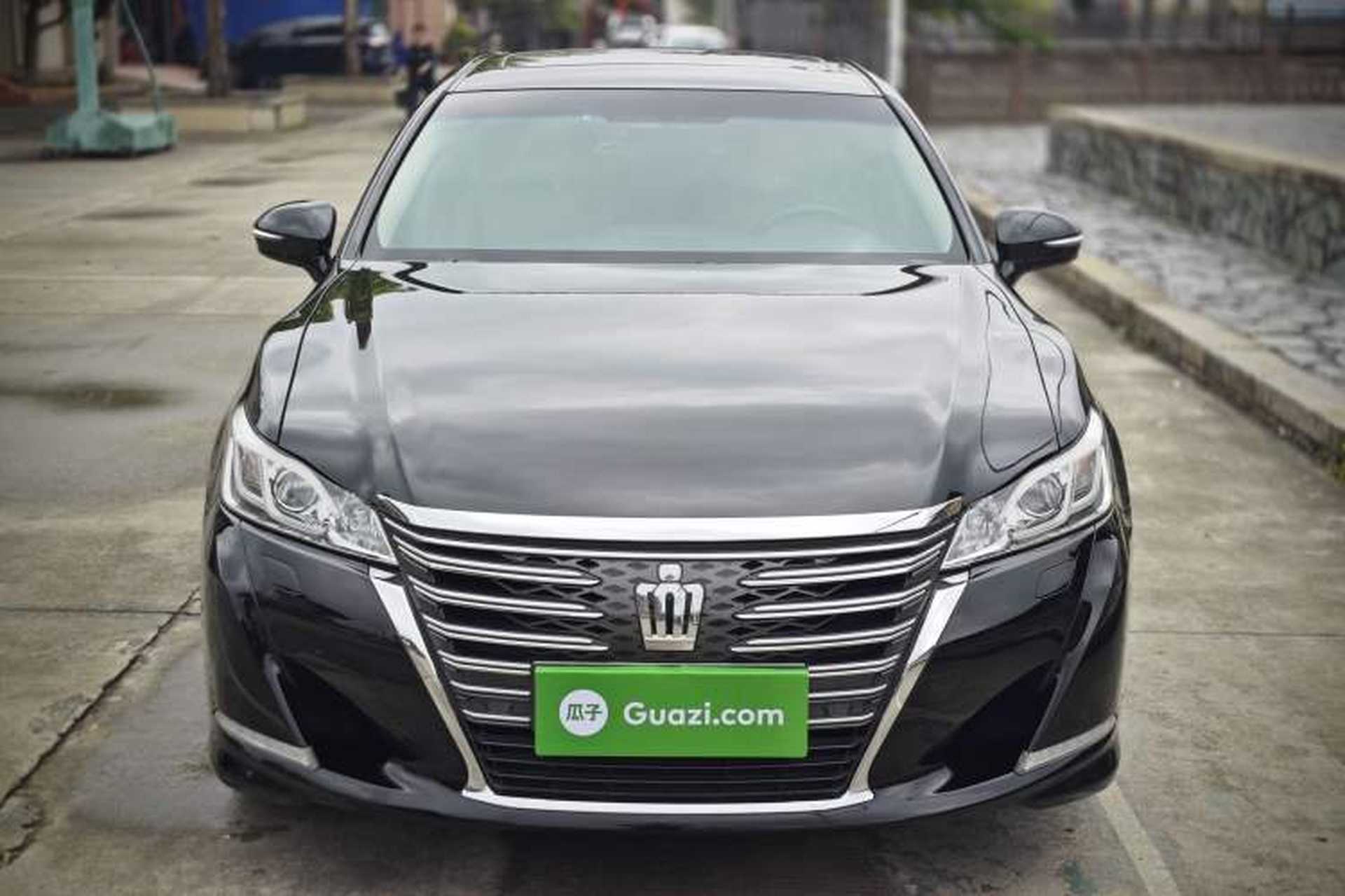 Used Toyota Crown 2015 2.0T Fashion Edition Exterior 3