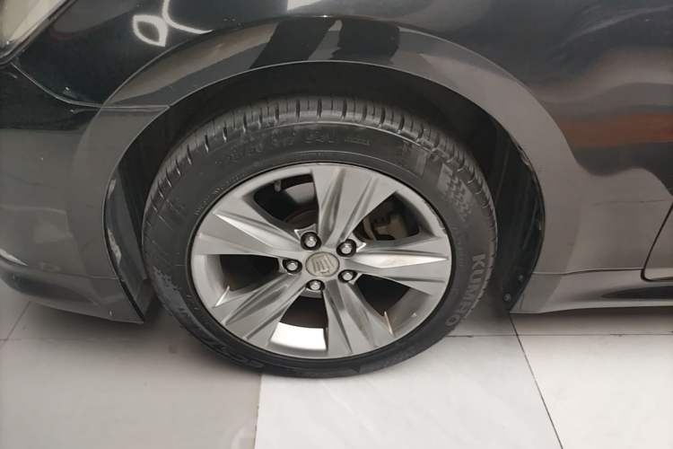 Used Toyota Crown 2015 2.5L Smart Edition Exterior 4