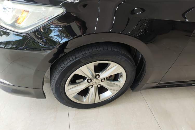 Used Toyota Crown 2015 2.0T Pioneer Edition Exterior 4