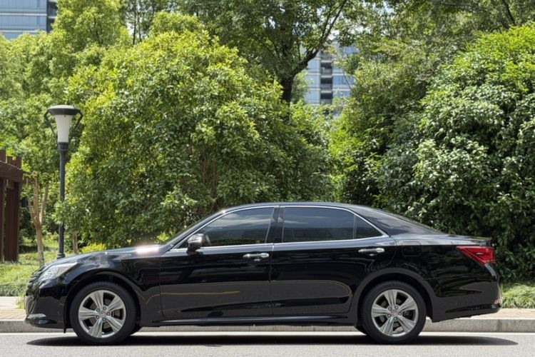 Used Toyota Crown 2015 2.0T Fashion Edition Exterior 5