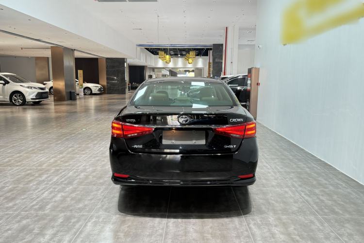 Used Toyota Crown 2015 2.0T Fashion Edition Exterior 5