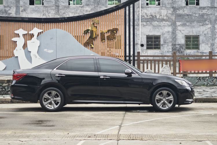Used Toyota Crown 2015 2.0T Fashion Edition Exterior 5