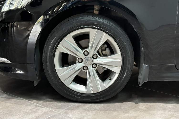 Used Toyota Crown 2015 2.0T Fashion Edition Exterior 6