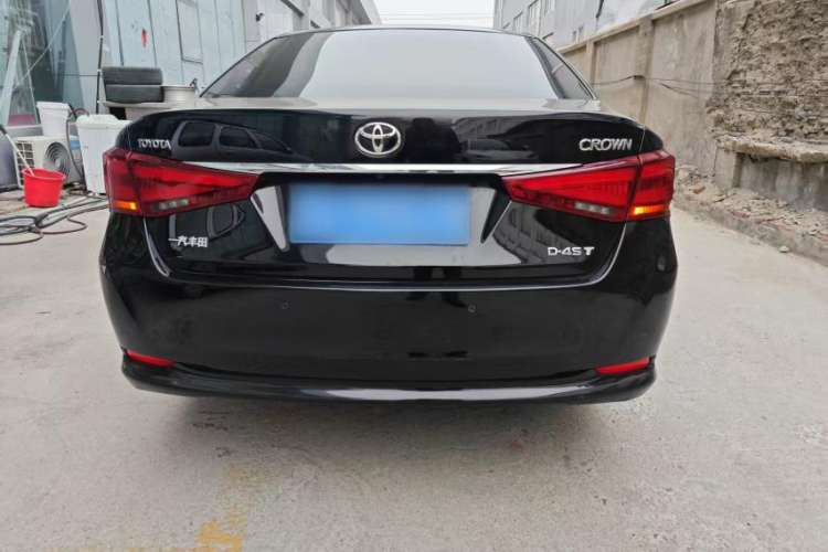 Used Toyota Crown 2015 2.0T Fashion Edition Exterior 7