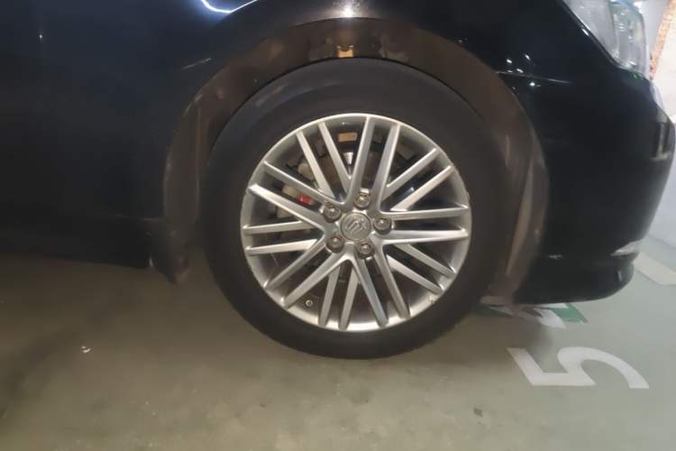 Used Toyota Crown 2015 2.5L Elite Edition Exterior 7