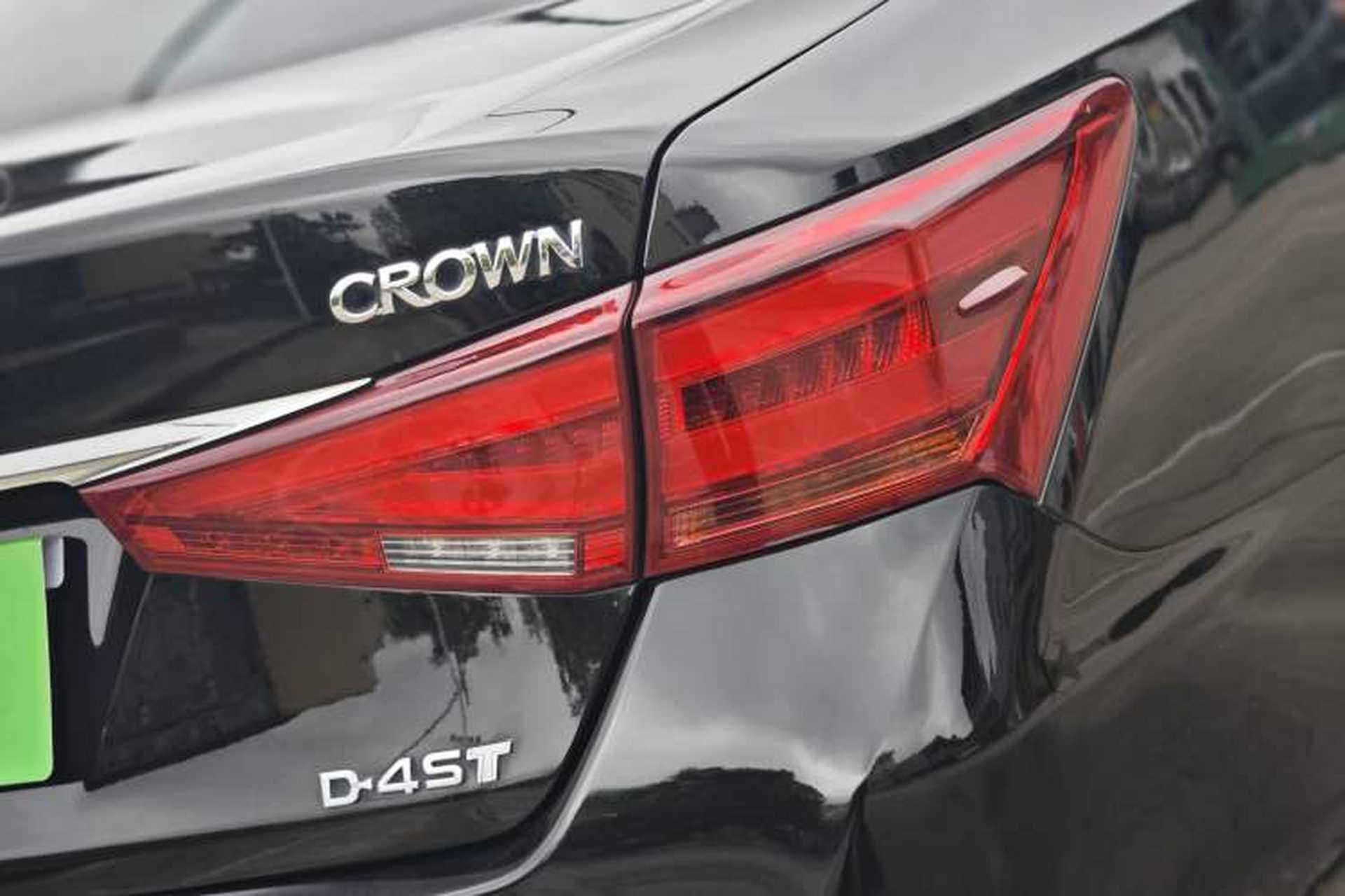 Used Toyota Crown 2015 2.0T Fashion Edition Exterior 8