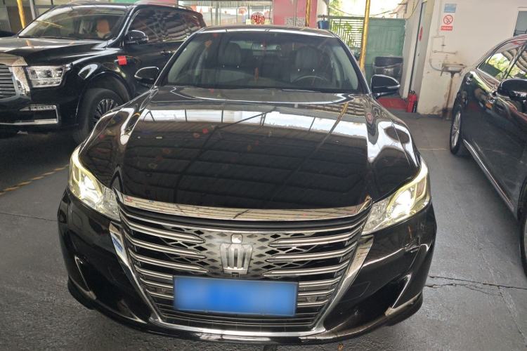 Used Toyota Crown 2015 2.0T Fashion Edition Front