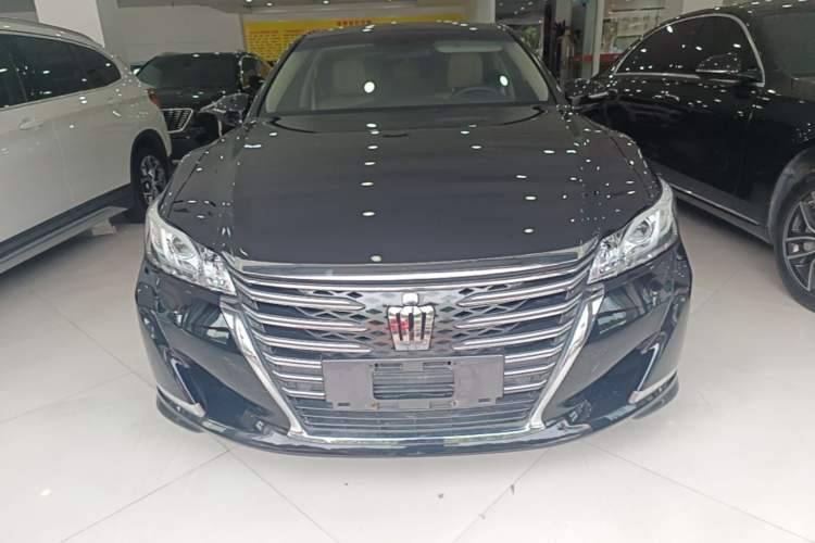 Used Toyota Crown 2015 2.0T Fashion Edition Front