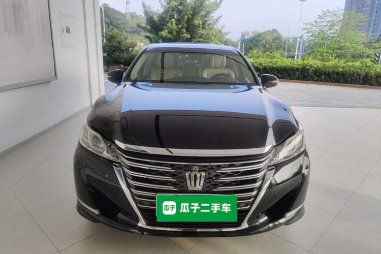 Used Toyota Crown 2015 2.0T Elite Edition Front