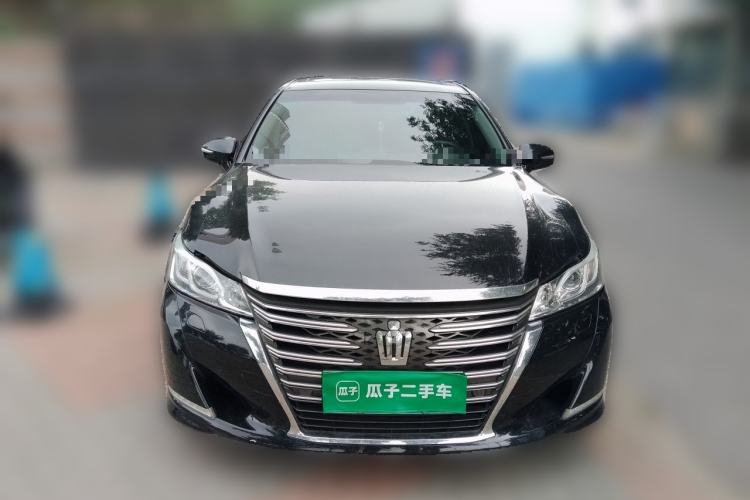 Used Toyota Crown 2015 2.0T Fashion Edition Front