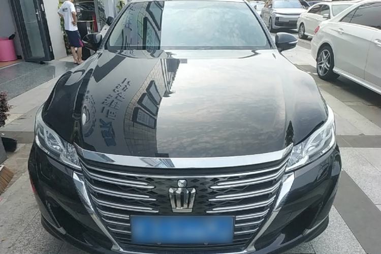 Used Toyota Crown 2015 2.0T Fashion Edition Front